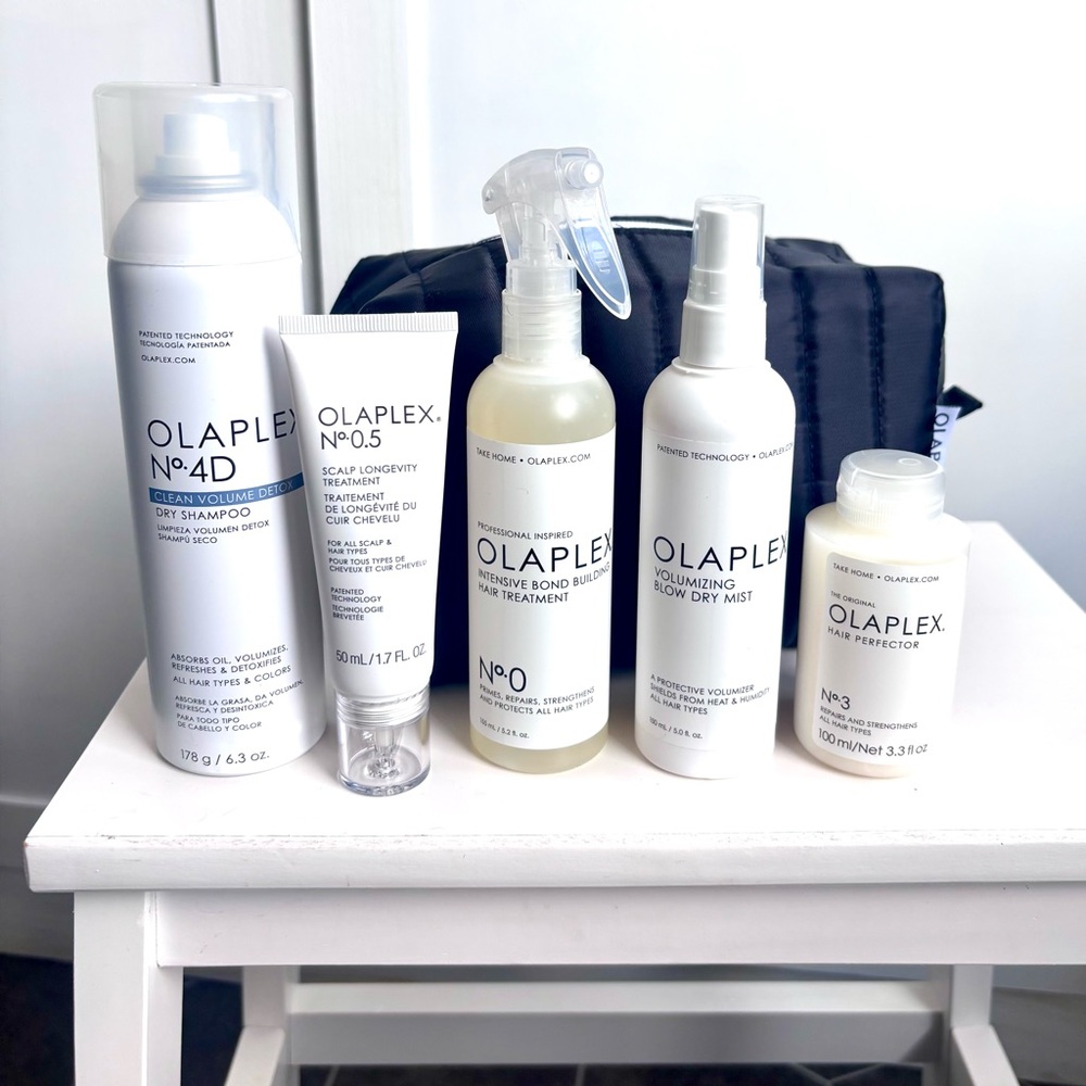OLAPLEX Haircare Set + Travel Case
